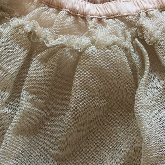 💗3/$18💗A kid’s skirt - Picture 3 of 3